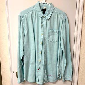 Men’s casual shirt
